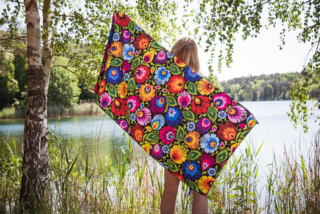 Rýchloschnúci uterák 80x160 cm - čierny